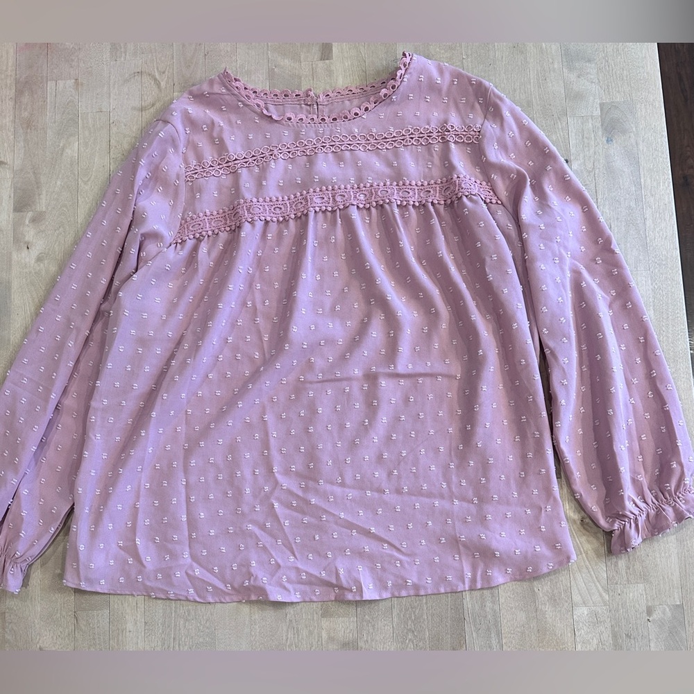 Elegant Lavender Lace Trim Blouse